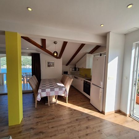 Apartments Sisevic - Comfort Apartments With Balconies And Sea View Slano Extérieur photo