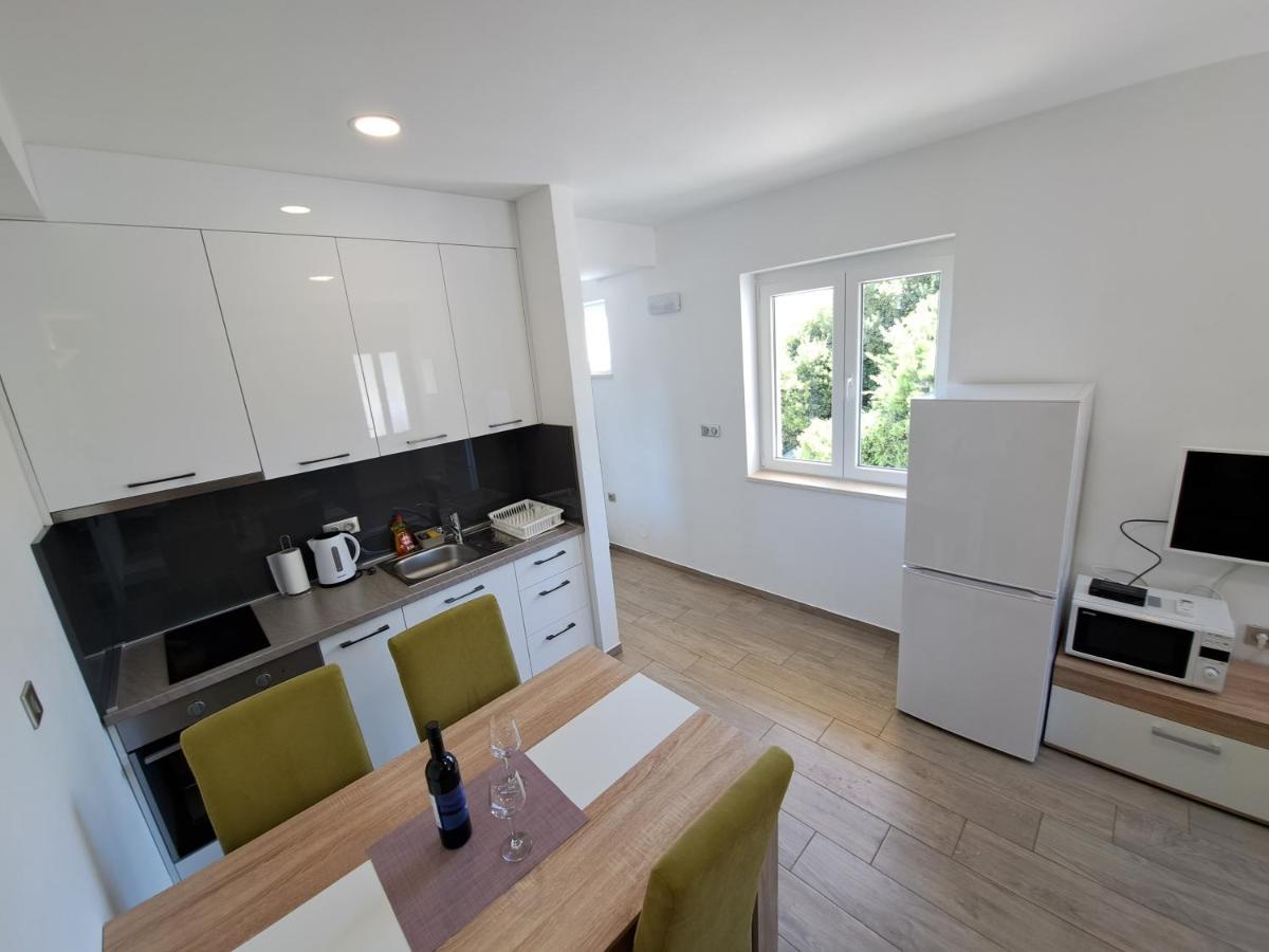 Apartments Sisevic - Comfort Apartments With Balconies And Sea View Slano Extérieur photo