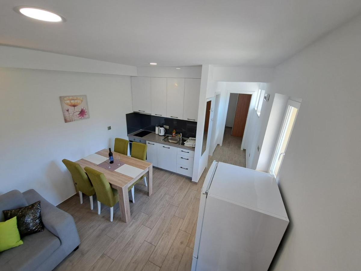 Apartments Sisevic - Comfort Apartments With Balconies And Sea View Slano Extérieur photo