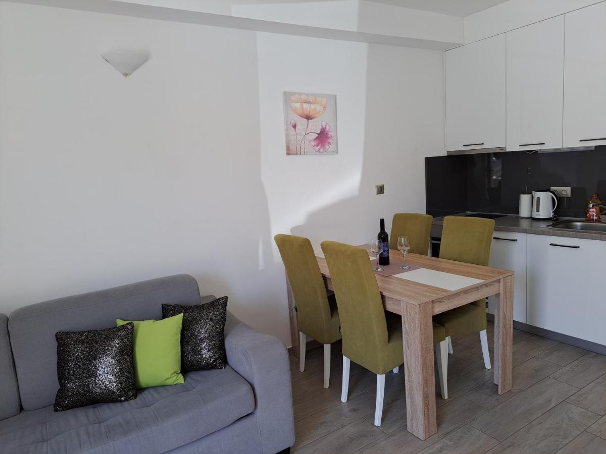 Apartments Sisevic - Comfort Apartments With Balconies And Sea View Slano Extérieur photo