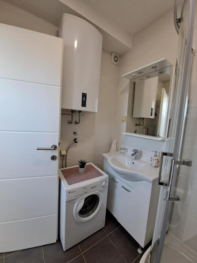 Apartments Sisevic - Comfort Apartments With Balconies And Sea View Slano Extérieur photo