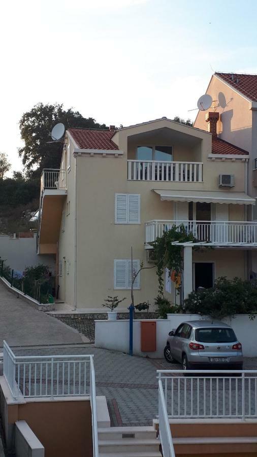Apartments Sisevic - Comfort Apartments With Balconies And Sea View Slano Extérieur photo